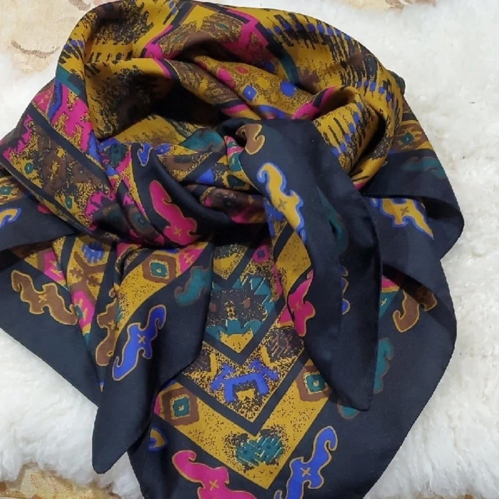 Totes Black Graphic Made In Italy Vintage  Polyester Scarf 31 X 31